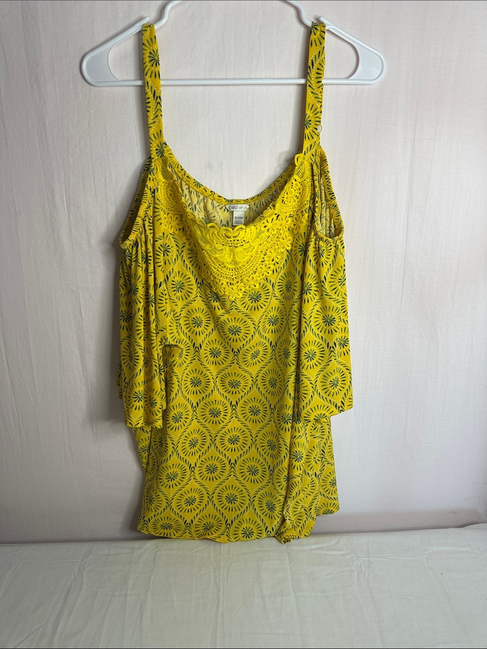 Cato Yellow Cold-Shoulder Lace-Trim Tank with Sunburst Print